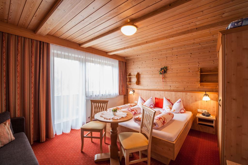 Gaestehaus Alpenblick Berwang Eksteriør bilde