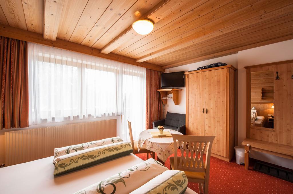 Gaestehaus Alpenblick Berwang Eksteriør bilde